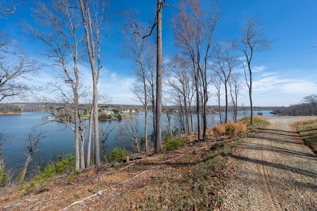 Tract C Cliffs DR, Union Hall, VA 24176