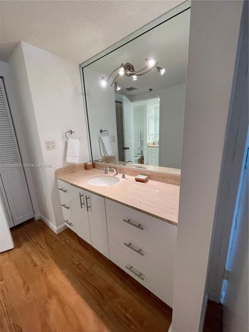 251 Crandon Blvd 338 338, Key Biscayne, FL 33149