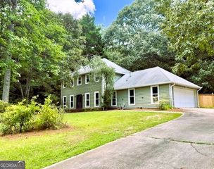 80 Oak Leaf Drive, Stockbridge, GA 30281