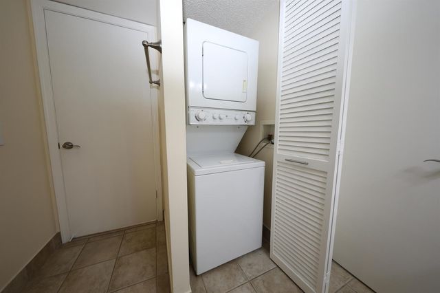 10187 Mangrove Drive 104, Boynton Beach, FL 33437