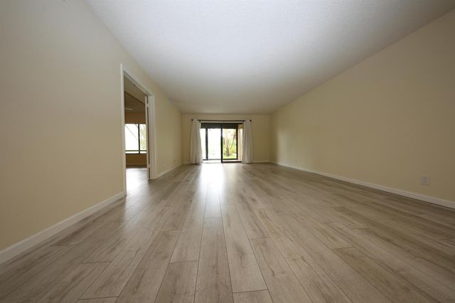 10187 Mangrove Drive 104, Boynton Beach, FL 33437