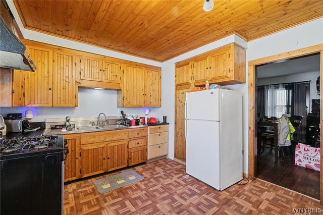 60 Freund Street, Buffalo, NY 14211