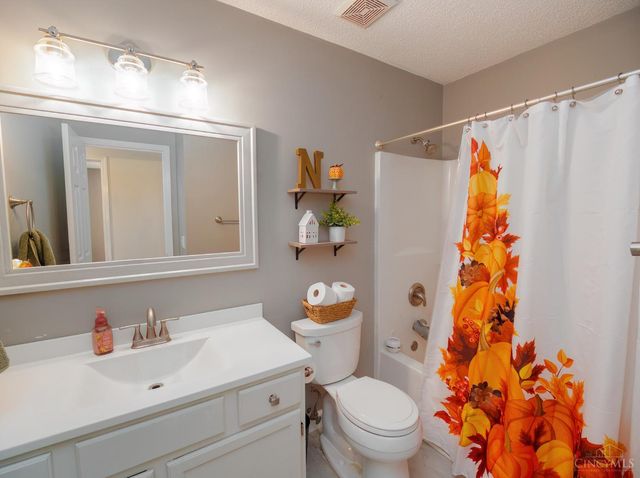 3020 Chickadee Drive, St Clair Twp, OH 45011