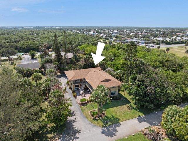 2505 Tamarind Drive, Fort Pierce, FL 34949