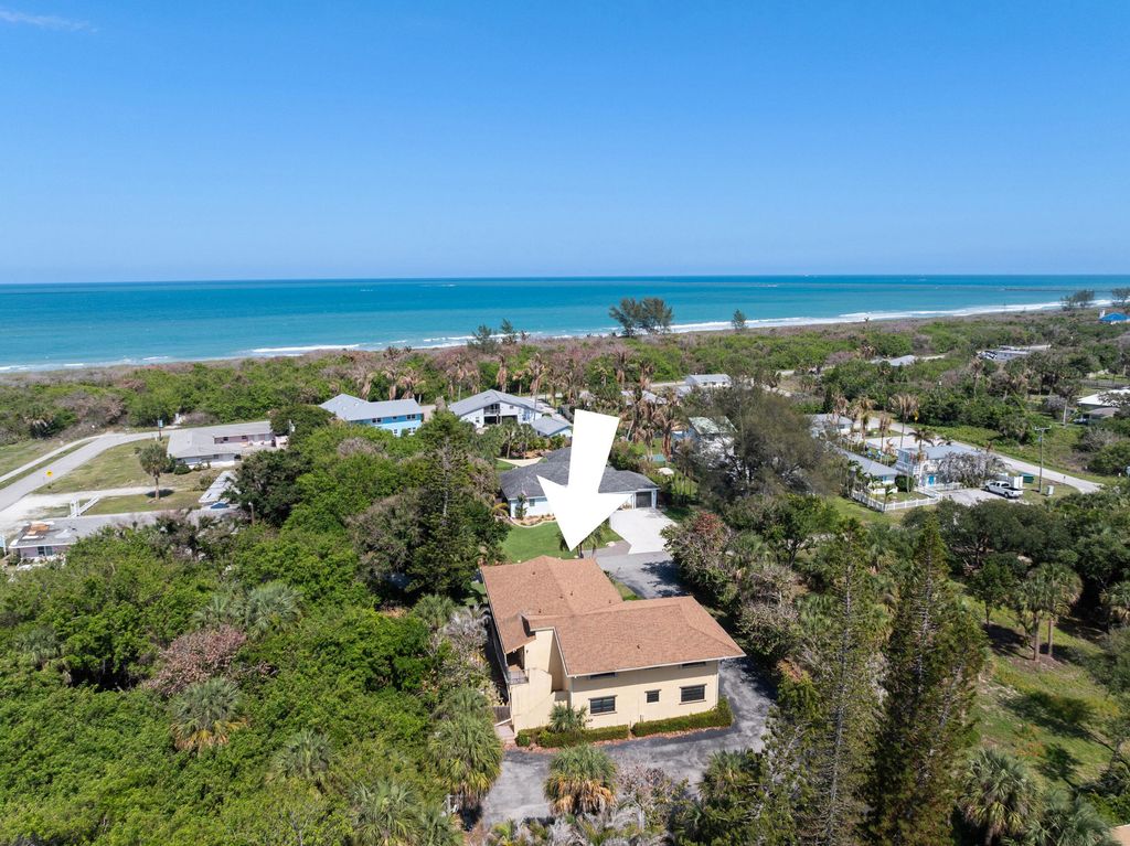 2505 Tamarind Drive, Fort Pierce, FL 34949