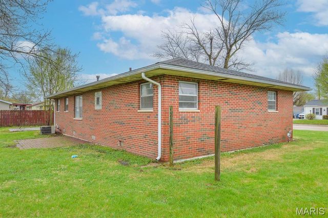 2904 Maryville Road, Granite City, IL 62040