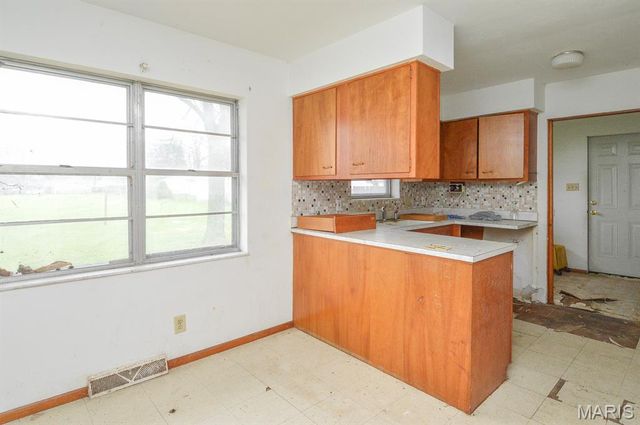2904 Maryville Road, Granite City, IL 62040