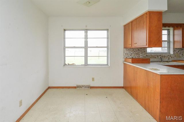 2904 Maryville Road, Granite City, IL 62040