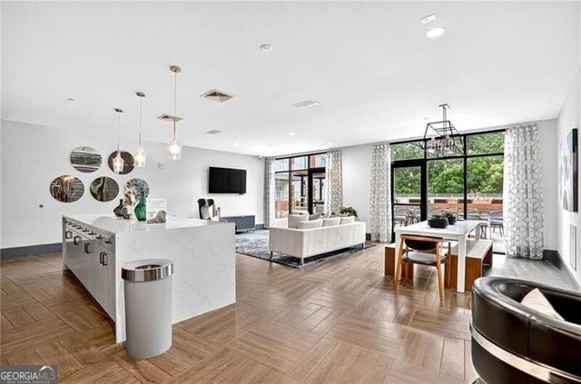 775 Juniper Street 413, Atlanta, GA 30308