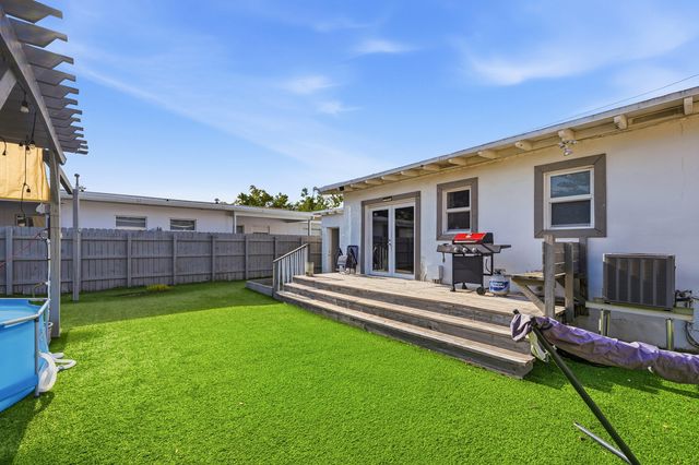 516 SW 15th Street 1-1, Fort Lauderdale, FL 33315