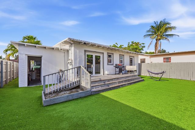 516 SW 15th Street 1-1, Fort Lauderdale, FL 33315