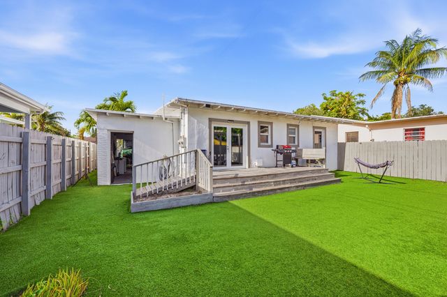 516 SW 15th Street 1-1, Fort Lauderdale, FL 33315