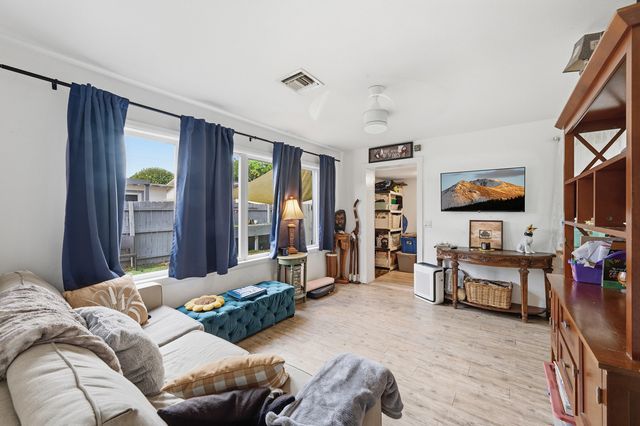 516 SW 15th Street 1-1, Fort Lauderdale, FL 33315