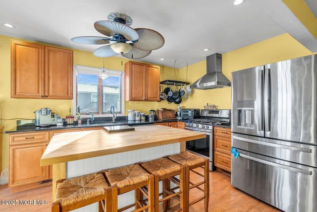 615 Monmouth Avenue, Port Monmouth, NJ 07758