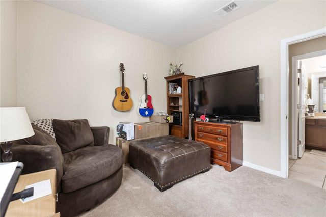 404 Carl Shipp DR, Liberty Hill, TX 78642
