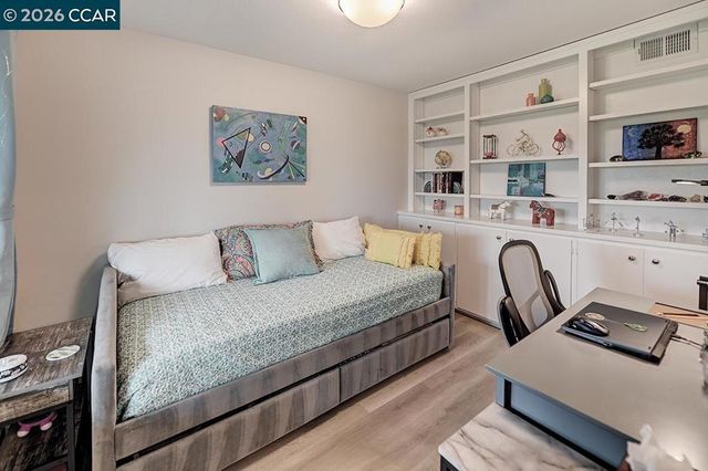 2600 Ptarmigan Dr 3, Walnut Creek, CA 94595