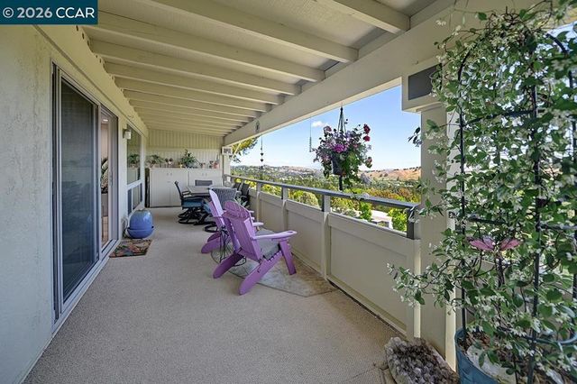 2600 Ptarmigan Dr 3, Walnut Creek, CA 94595