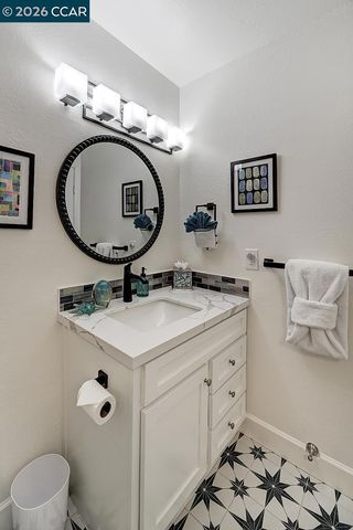 2600 Ptarmigan Dr 3, Walnut Creek, CA 94595