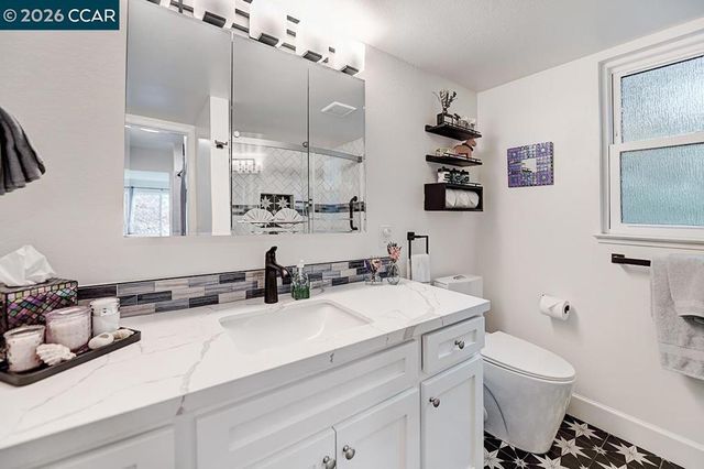 2600 Ptarmigan Dr 3, Walnut Creek, CA 94595