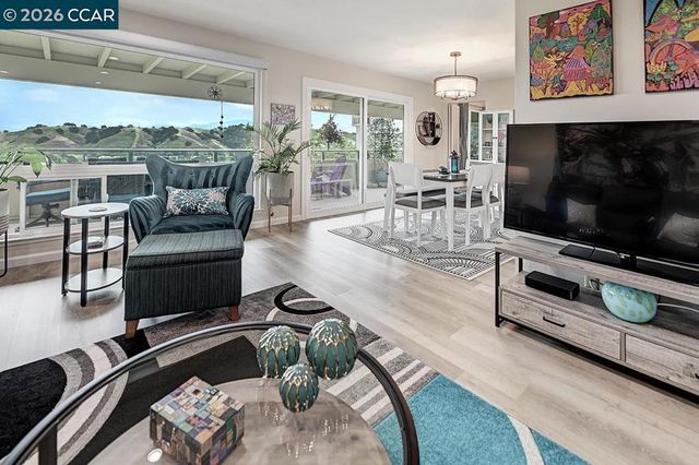 2600 Ptarmigan Dr 3, Walnut Creek, CA 94595