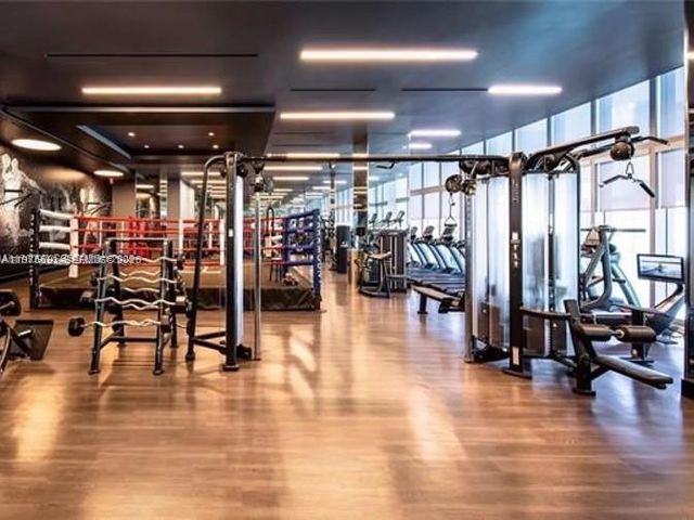 851 NE 1st Ave 3000, Miami, FL 33132