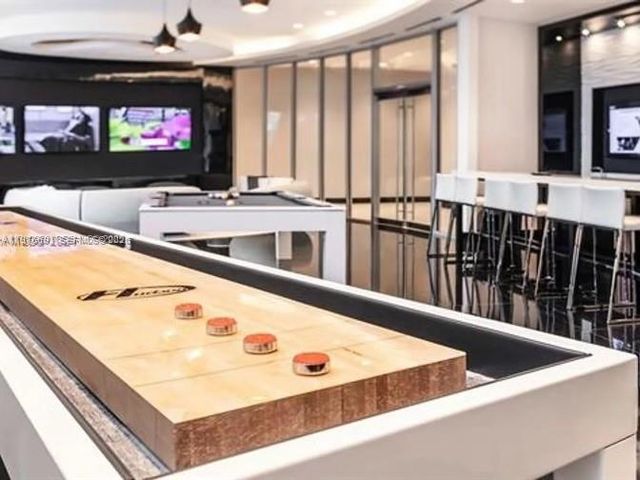 851 NE 1st Ave 3000, Miami, FL 33132