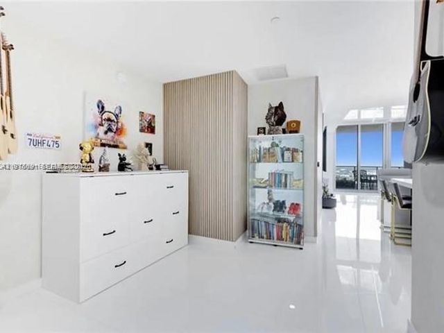 851 NE 1st Ave 3000, Miami, FL 33132