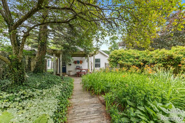 753 Lyon Street, Grand Rapids, MI 49503