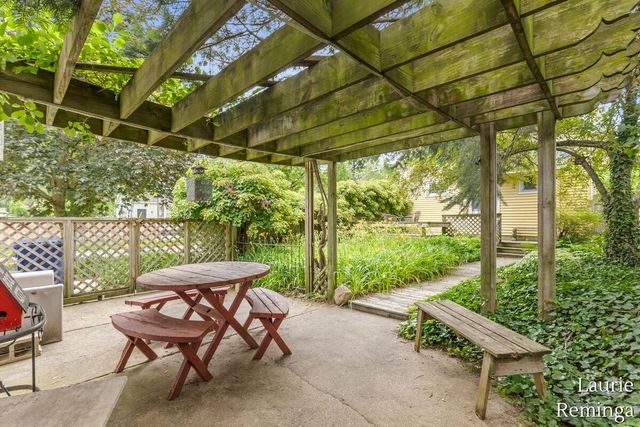 753 Lyon Street, Grand Rapids, MI 49503