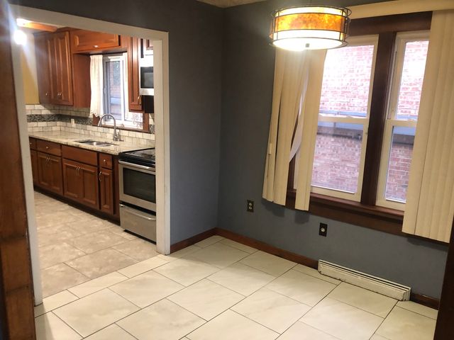 7153 W 72nd Street, Nottingham Park, IL 60638