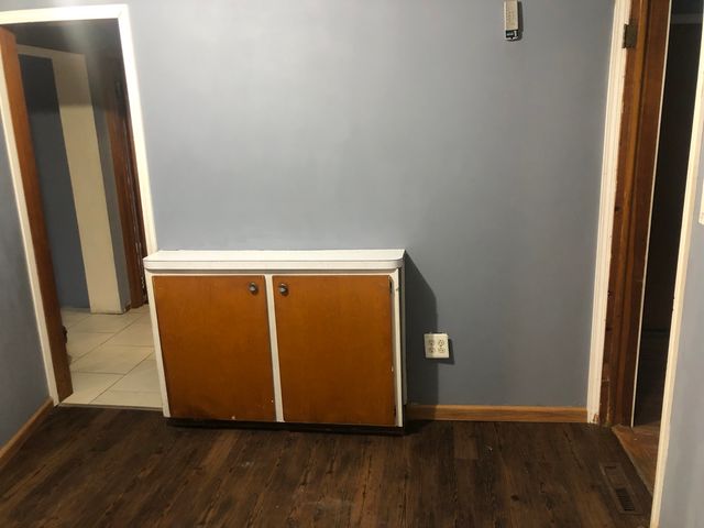 7153 W 72nd Street, Nottingham Park, IL 60638