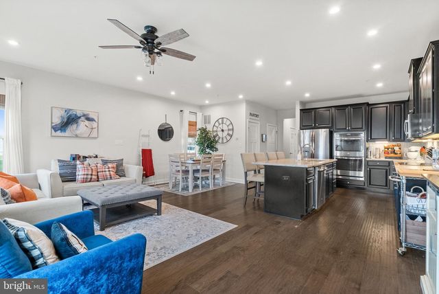 131 MULBERRY DR, Malvern, PA 19355