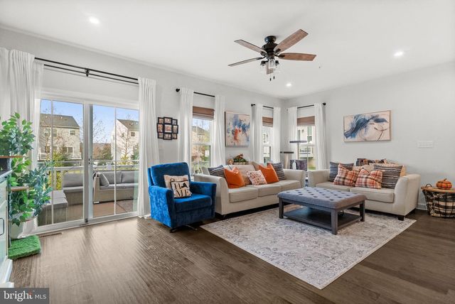 131 MULBERRY DR, Malvern, PA 19355