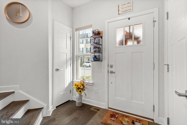 131 MULBERRY DR, Malvern, PA 19355