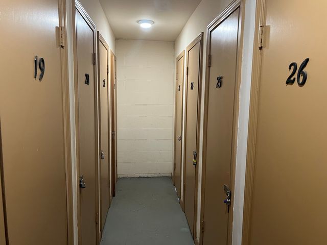 500 Thames Parkway 1F, Park Ridge, IL 60068