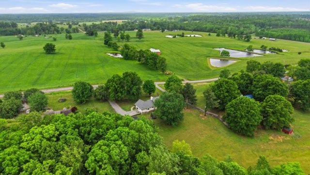 34 L Mitchell Rd, Kelso, TN 37348