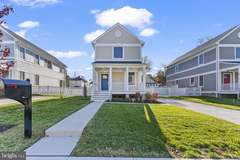 717 60TH PL, Capitol Heights, MD 20743