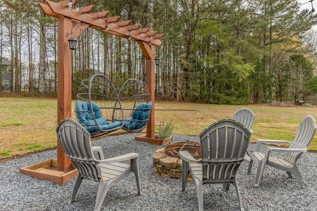 209 Suffolk Way, Mcdonough, GA 30252