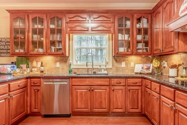 209 Suffolk Way, Mcdonough, GA 30252