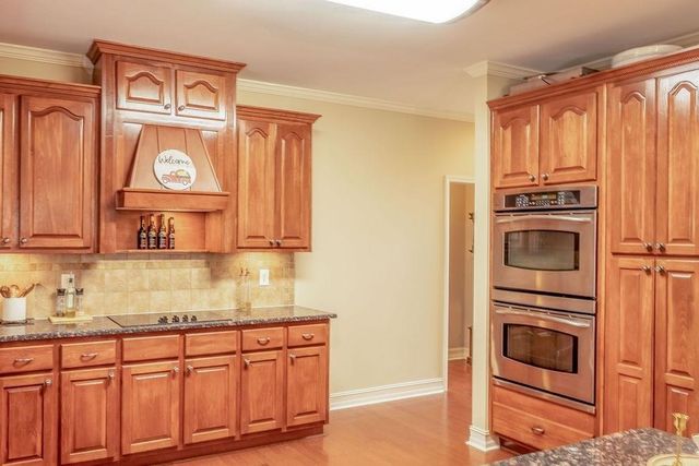 209 Suffolk Way, Mcdonough, GA 30252