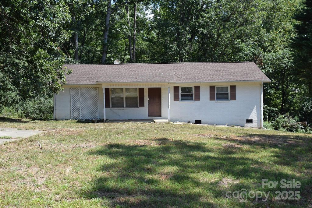 111 Mary Ann Road, Grover, NC 28073