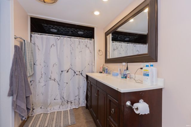 700 S Harlan Avenue, Evansville, IN 47714