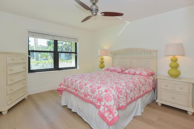 1469 Via Privada, Jupiter, FL 33477