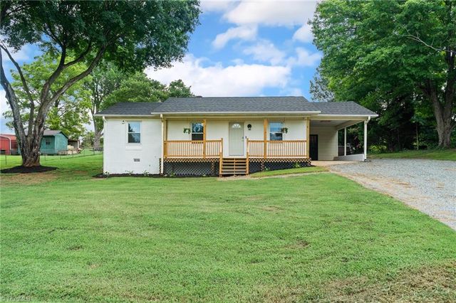 141 Lowell Street, Lexington, NC 27295