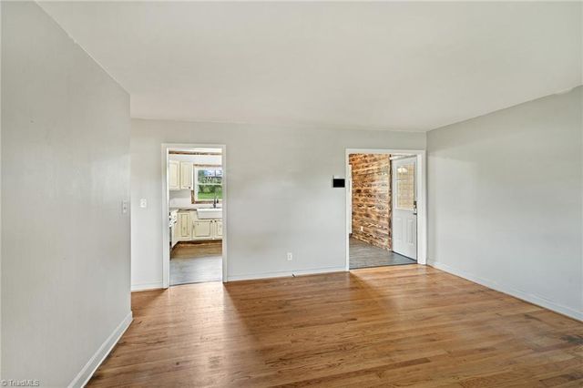 141 Lowell Street, Lexington, NC 27295