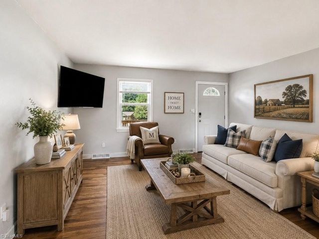 141 Lowell Street, Lexington, NC 27295
