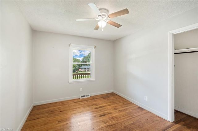 141 Lowell Street, Lexington, NC 27295