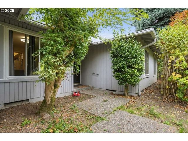 12320 Sw MCKAY Ct, Beaverton, OR 97008