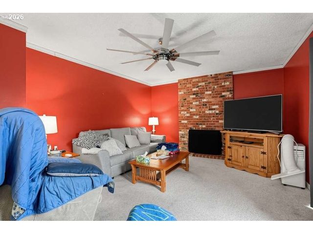 12320 Sw MCKAY Ct, Beaverton, OR 97008
