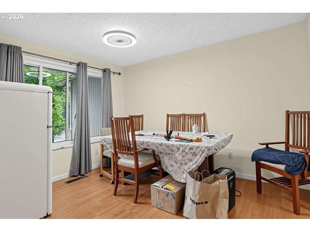 12320 Sw MCKAY Ct, Beaverton, OR 97008